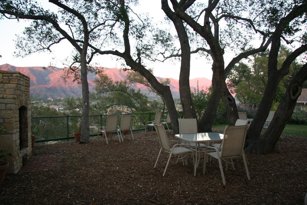 Ojai Retreat & Inn Екстериор снимка