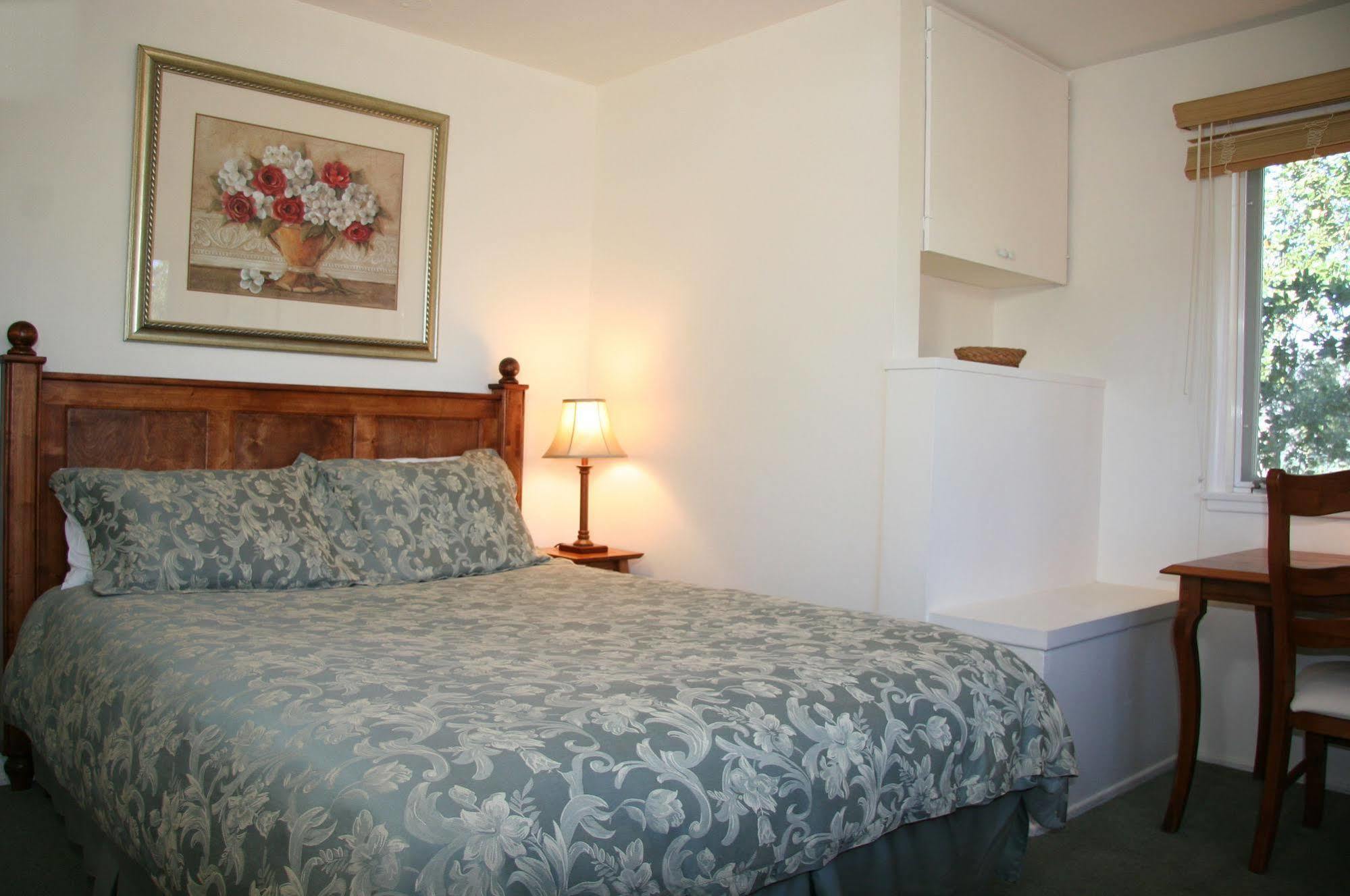 Ojai Retreat & Inn Екстериор снимка